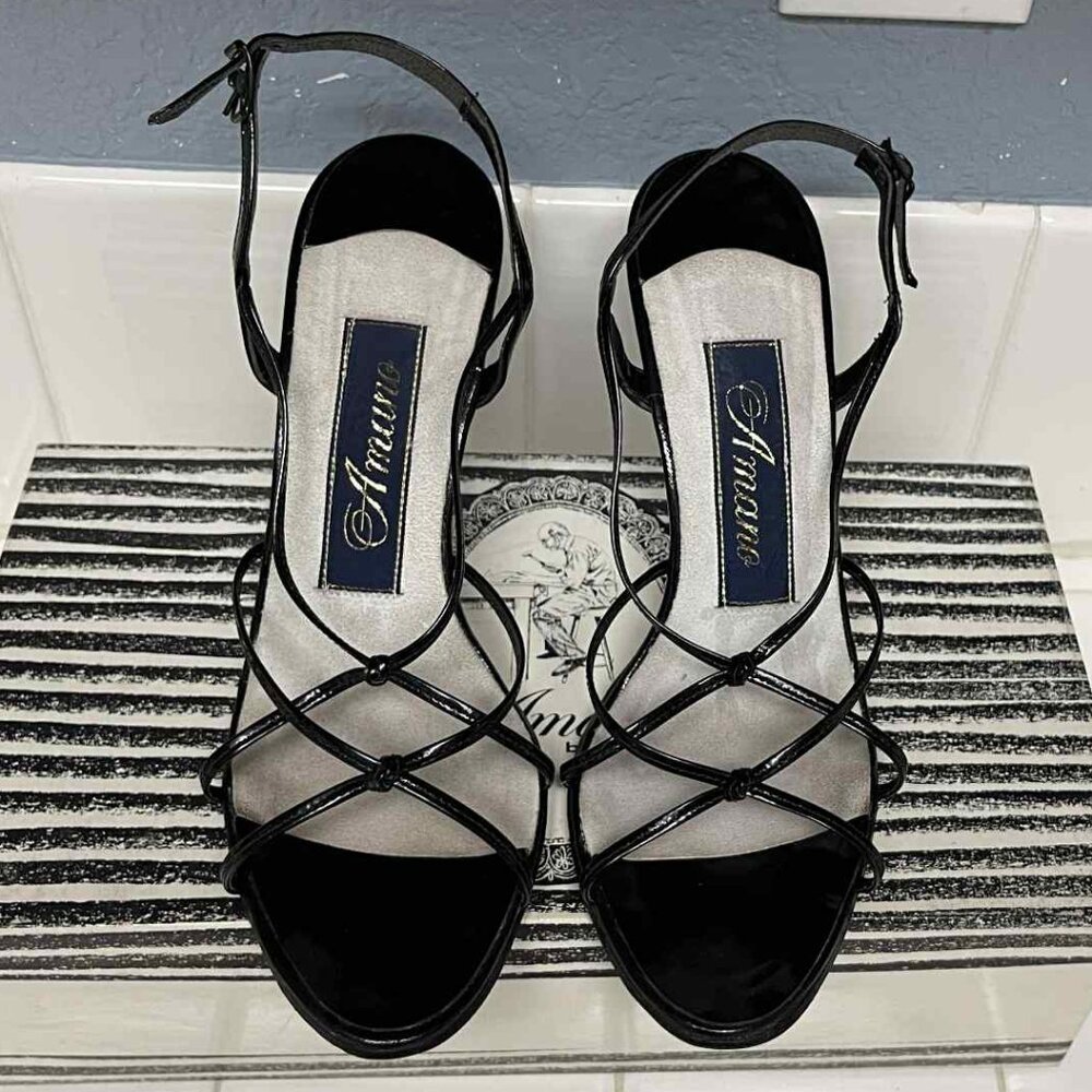 Amano Bootier barefacts heels